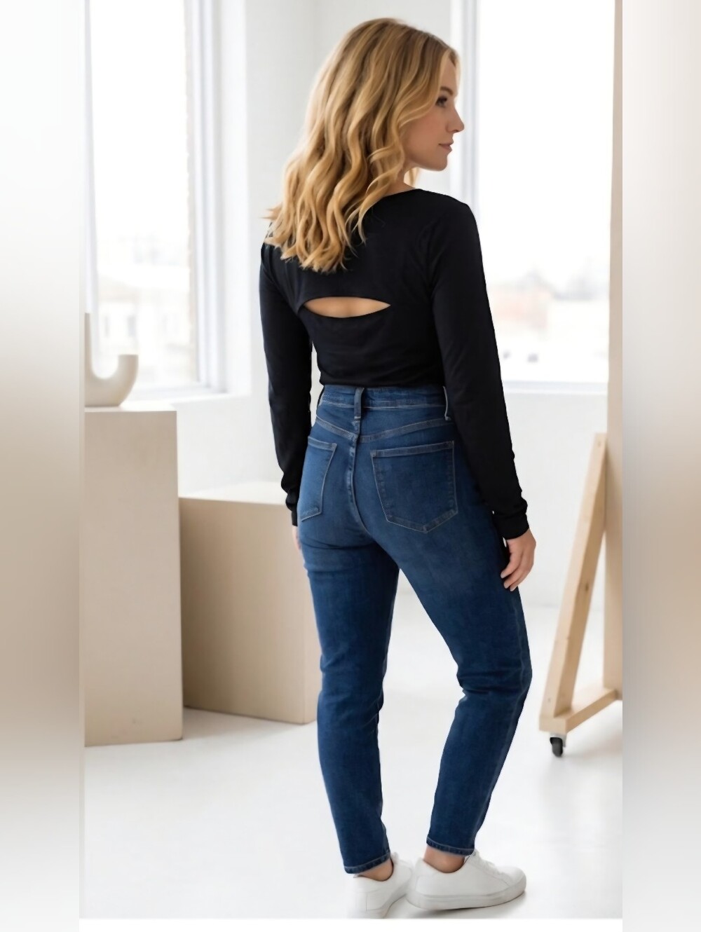 Zella Black Scoop Neck Long Sleeve Top